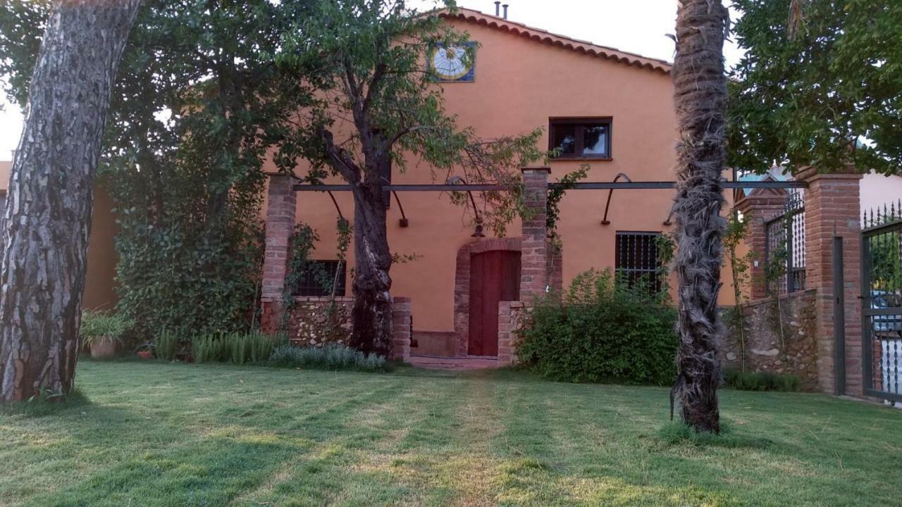 Cal Ventura Guest House Ел Брук Екстериор снимка