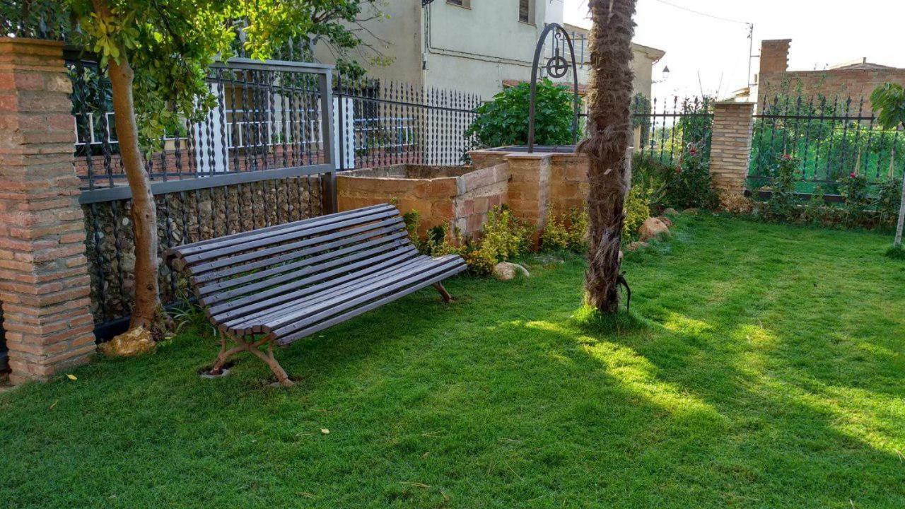 Cal Ventura Guest House Ел Брук Екстериор снимка